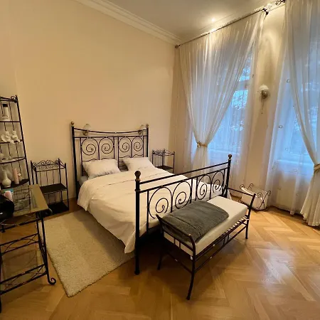 Sadova Luxury 아파트 *